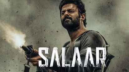 മുന്നില് കെജിഎഫ് മാത്രം, പ്രഭാസ് ചിത്രം സലാര് മറികടന്നത് ആ വമ്പൻ സംവിധായകനെ