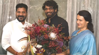 Nagarjuna : సీఎం రేవంత్ రెడ్డిని కలిసిన నాగార్జున దంపతులు.. శుభాకాంక్షలు తెలిపిన నాగ్