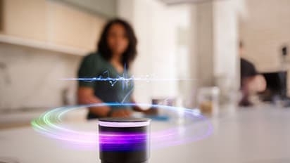 ഭര്ത്താവുമായി പുലര്ച്ചെ ഒരു മണിക്കും രഹസ്യ സംഭാഷണം; 'അലക്സ'യെ വലിച്ചെറിഞ്ഞ് യുവതി !