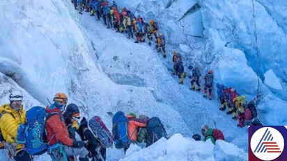 Viral photo shows Mt. Everest ‘Traffic Jam’, Bengalurean by heart says it’s ‘Silkboard or Saki Naka’