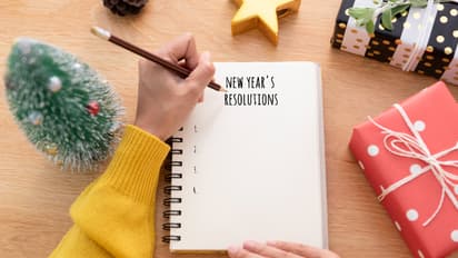 New Year Resolution 2025 : புத்தாண்டில் இந்த '5' விஷயங்கள் பண்ணறவங்க வாழ்க்கை பிரகாசிக்கும்!!  