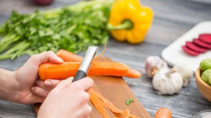 തൊലി കളയാതെ കഴിക്കാം ഈ ആറ് പച്ചക്കറികള്‍... 