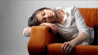 എപ്പോഴും ക്ഷീണമാണോ? ഈ പോഷകങ്ങളുടെ കുറവ് കൊണ്ടാകാം