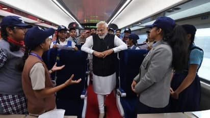 പ്രധാനമന്ത്രി മോദി പഠിച്ച സ്കൂളും ​ഗ്രാമവും സന്ദർശിക്കാം; വിദ്യാർഥികൾക്ക് പദ്ധതി, രജിസ്ട്രേഷന്‍ തുടങ്ങി 