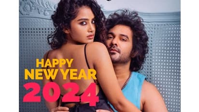 వామ్మో గతంలో ఎప్పుడూ చూడని అనుపమ..టిల్లుతో రొమాంటిక్ ఫోజు, దెబ్బకు బౌండరీలు బ్రేక్