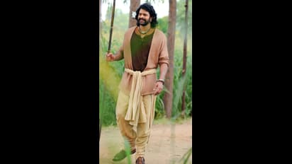 కొత్త సంవత్సరంలో ప్రభాస్ పెళ్లి ? కుండ బద్దలు కొట్టేసిన వేణు స్వామి.. అసలైన అడ్డంకి ఏంటో తెలుసా.. 