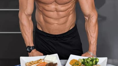 മസിൽ പെരുപ്പിക്കാൻ ഡയറ്റില് ഉള്പ്പെടുത്താം ഈ എട്ട് ഭക്ഷണങ്ങള്...