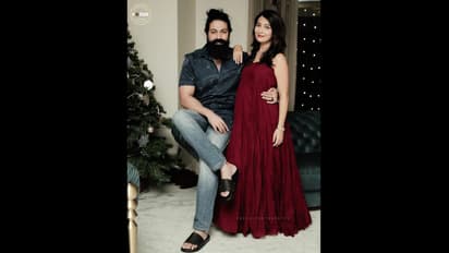 ಪರಿಧಿಯೇ ಇಲ್ಲದ ಪ್ರೀತಿ, ನಿಷ್ಕಲ್ಮಶ ನಗು: ಹೊಸ ವರ್ಷಕ್ಕೆ ಫ್ಯಾಮಿಲಿ ಫೋಟೋ ಶೇರ್ ಮಾಡಿ ಶುಭಾಶಯ ಕೋರಿದ ರಾಕಿಂಗ್​ ದಂಪತಿ​!