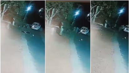 ആലപ്പുഴയിൽ ഇരുട്ടിന്റെ മറവിൽ വാഹനങ്ങൾ നശിപ്പിക്കുന്ന പൊലീസ്; കേസെടുത്തത് യുവാക്കൾക്കെതിരെ; സിസിടിവി ദൃശ്യങ്ങൾ 