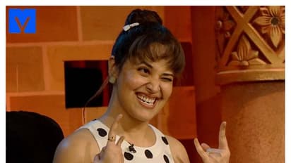 జబర్దస్త్ షోకి అనసూయ మాస్టర్ స్ట్రోక్... అవమానించినందుకు అలా పగ తీర్చుకున్న స్టార్ యాంకర్!