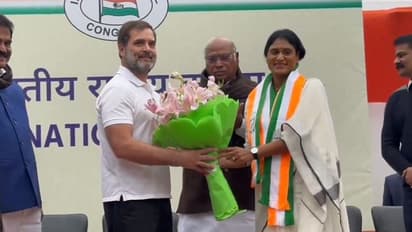 వైఎస్ఆర్టీపీ విలీనం: కాంగ్రెస్లో చేరిన వై.ఎస్. షర్మిల
