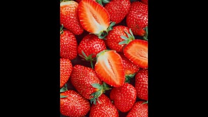  ‌സ്ട്രോബെറി കഴിച്ചാൽ ലഭിക്കുന്ന 9 അതിശയിപ്പിക്കുന്ന ​ഗുണങ്ങൾ