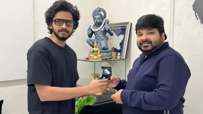 ‘హనుమాన్’ రిలీజ్ కు ముందే.... తేజా సజ్జాకు గిఫ్ట్ ఇచ్చిన నిర్మాత!