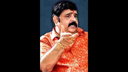 వివాదాస్పద వేణు స్వామితో ఇనయ సుల్తానాకు ఉన్న సంబంధం ఏమిటీ... బర్త్ డే రోజు ఏం చేసిందో చూడండి!