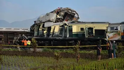 Dramatic videos of commuter train collision in Indonesia's Bandung go viral (WATCH)