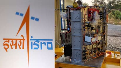 ராக்கெட் மூலம் விண்வெளியில் மின்சாரம் மற்றும் நீர் தயாரிப்பு - PSLV C58 மூலம் சாதித்துக்காட்டிய ISRO!