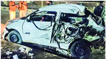 ചോരക്കളം തീര്‍ത്ത് ഇന്‍സ്റ്റഗ്രാം റീല്‍സിന് വേണ്ടിയുള്ള അഭ്യാസം; കുട്ടി ഉള്‍പ്പെടെ നാല് പേര്‍ മരിച്ചു