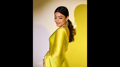 ಯೆಲ್ಲೋ ಸೀರೆಯಲ್ಲಿ ರಶ್ಮಿಕಾ ಮಂದಣ್ಣ ಮಿಂಚಿಂಗ್: ನಿಂಬೆ ಹಣ್ಣಿನಂಥ ಹುಡುಗಿ ಬಂದ್ಳು ನೋಡು ಎಂದ ಫ್ಯಾನ್ಸ್‌!