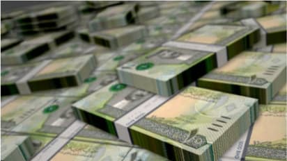 പ്രവാസികള്ക്ക് തിരിച്ചടി; നാട്ടിലേക്ക് അയക്കുന്ന പണത്തിന് നികുതി ചുമത്താനുള്ള തീരുമാനത്തിന് അംഗീകാരം