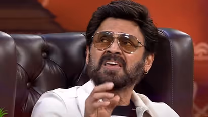 బాలీవుడ్ హిట్ చిత్రం రీమేక్ ప్లాన్ లో వెంకీ, వర్కవుట్ అవుతుందా?