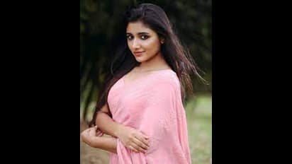 Mirna Menon : నాగార్జునను ఆ వరుసతో పిలిచిన ఏకైక యంగ్ హీరోయిన్... మిర్నా మీనన్ ఏమందంటే?