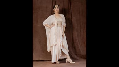 పెళ్లీడుకొచ్చిన యువరాణిలా రాములమ్మ.. నయా ట్రెండీ వేర్లో శ్రీముఖి సన్నింగ్ స్టిల్స్..