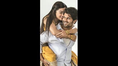 రష్మికను ఆనంద్ దేవరకొండ అలా పిలుస్తాడా..? అసలు  నిజం బయటపడిందిగా..? 