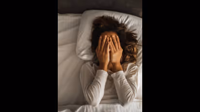 7 గంటల కంటే తక్కువ సేపు నిద్రపోతున్నారా? అయితే మీ ఆరోగ్యం పని అంతే..!