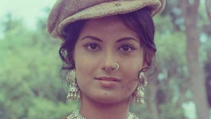 15 ವಯಸ್ಸಿಗೆ ಮದುವೆಯಾಗಿ 17ಕ್ಕೆ ತಾಯಿಯಾದ ಸ್ಟಾರ್‌ ನಟಿ, ಮೊಂಡುತನದಿಂದ ಅನೇಕ ಹಿಟ್‌ ಸಿನೆಮಾ ಮಿಸ್‌ ಮಾಡಿಕೊಂಡ್ರು