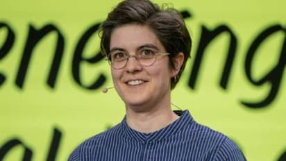 227 കോടിയുടെ സ്വത്ത് പാരമ്പര്യമായി കിട്ടി, തനിക്കത് വേണ്ട, ആവശ്യക്കാർക്ക് വിതരണം ചെയ്യുമെന്ന് 31 -കാരി