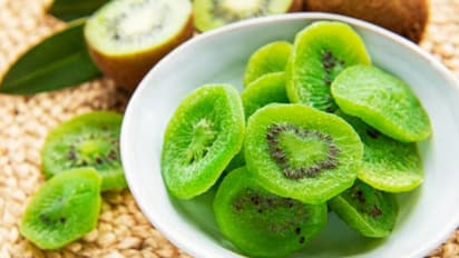Health Tips: ഉണക്കിയ കിവി ഡയറ്റില്‍ ഉള്‍പ്പെടുത്തൂ; അറിയാം ഗുണങ്ങള്‍... 