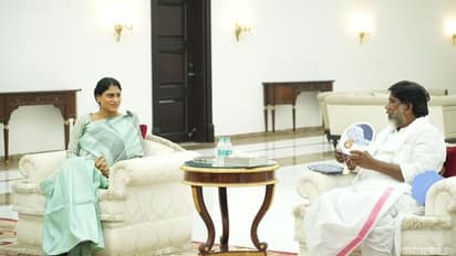 ప్రజా భవన్ కు వైఎస్ షర్మిల ... డిప్యూటీ సీఎం భట్టితో భేటీ