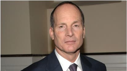 'ഗർഭിണിയായ ഭാര്യ അടുത്ത മുറിയിൽ ഉറങ്ങുമ്പോൾ കൗമാരിക്കാരിയുമായി ബന്ധപ്പെട്ടു'; കോടീശ്വരനെതിരെ ആരോപണം