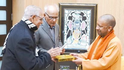 ಯುಪಿ ಸಿಎಂ ಯೋಗಿ ಆದಿತ್ಯನಾಥರನ್ನು ಭೇಟಿ ಮಾಡಿದ ಎಸ್ ಎಲ್ ಭೈರಪ್ಪ