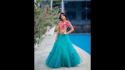 ‘నా సామిరంగ’ నటి మిర్నా మీనన్ మెరుపులు.. లెహంగా వోణీలో అదుర్స్ అనిపిస్తోందిగా! 