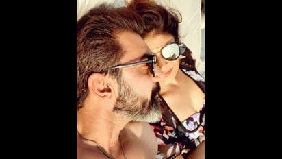 ಪ್ರೀತಿಯಲ್ಲಿ ಮೋಸ ಹೋದ ನಟಿ ವಿಚ್ಚೇದನ ಪಡೆದ್ರು, ಭಾರತಕ್ಕೆ ಮರಳಿ ದಕ್ಷಿಣದ ಖ್ಯಾತ ವಿಲನ್‌ ಜತೆ ಮದುವೆಯಾದ್ರು!