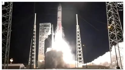 കുതിച്ചത് ചന്ദ്രനിലേക്ക്, ഇന്ധനം ചോർന്ന് തിരികെ ഭൂമിയിലേക്ക്; 4 ദിവസമായി ബഹിരാകാശത്ത് നിയന്ത്രണംവിട്ട് പേടകം!