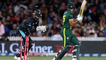 ക്യാപ്റ്റനെ മാറ്റിയിട്ടൊന്നും രക്ഷയില്ല, രണ്ടാം ടി20യിലും ന്യൂസിലന്ഡിനെതിരെ പാകിസ്ഥാന് നാണംകെട്ട തോല്വി