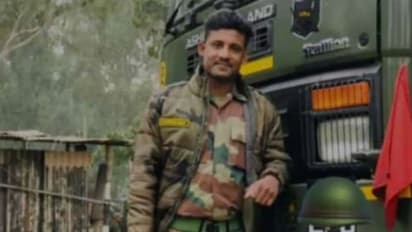 ബൈക്കില് സഞ്ചരിക്കുമ്പോള് പട്ടച്ചരട് കഴുത്തില് കുരുങ്ങി ജവാന് ദാരുണാന്ത്യം