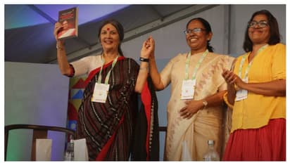 'മൈ ലൈഫ് ആസ് എ കോമറേഡ്'; കെ കെ ശൈലജയുടെ പുസ്തകം പുറത്തിറങ്ങി 