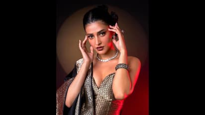 Shruti Haasan: శృతి మించిన గ్లామర్ ట్రీట్ కి గుండె లయ తప్పడం ఖాయం... స్టార్ కిడ్ బోల్డ్ లుక్ వైరల్ 
