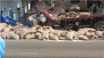 ലോറി നിയന്ത്രണം വിട്ട് മതിലിലും മരത്തിലും ഇടിച്ചുകയറി; ഡ്രൈവർക്ക് ദാരുണാന്ത്യം