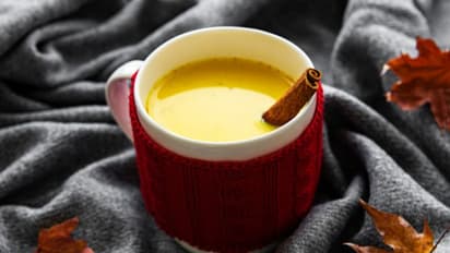 പാലിൽ ഒരു നുള്ള് മഞ്ഞൾ ചേർത്ത് കുടിച്ച് നോക്കൂ, ​​മാറ്റങ്ങൾ അറിയാം 