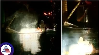 ಬೆಂಗಳೂರು ಗವಿಗಂಗಾದರೇಶ್ವರನ ಅಡಿಯಿಂದ ಮುಡಿವರೆಗೆ ಸ್ಪರ್ಶಿಸಿದ ಸೂರ್ಯ ರಶ್ಮಿ