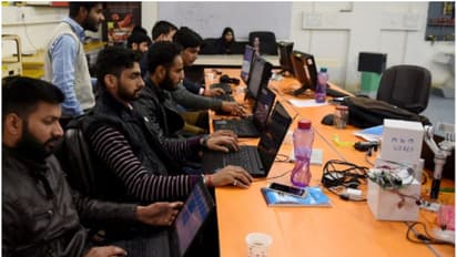 വമ്പൻ അവസരം, ആയിരത്തിലേറെ ഒഴിവുകള്! അറിയിപ്പ് പുറത്തുവിട്ട് അധികൃതര്, പ്രവാസികള്ക്കും അപേക്ഷിക്കാം