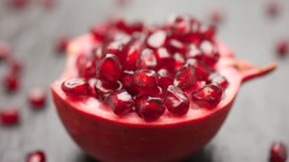 ദിവസവും നാല് ടേബിള്സ്പൂണ് മാതളം കഴിക്കൂ; അറിയാം ഈ അത്ഭുത ഗുണങ്ങള്...