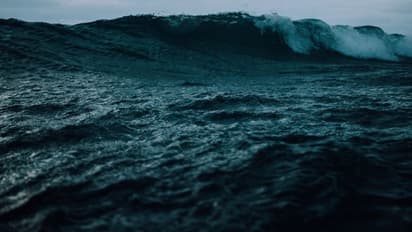 ഭൂമിക്കടിയിൽ 700 കിലോമീറ്റർ താഴെ ഭീമൻ സമുദ്രം; ഇവിടെയുള്ളത് ഭൂമിയിലാകെയുള്ള സമുദ്ര ജലത്തിന്റെ മൂന്നിരട്ടി!