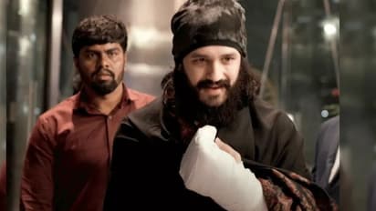గాయపడ్డ అఖిల్.. చేతికి పెద్ద కట్టుతో అక్కినేని హీరో.. ఏమయ్యింది..?