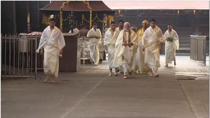 కేరళలో మోడీ టూర్: గురువాయర్ శ్రీకృష్ణుడి ఆలయంలో ప్రధాని ప్రత్యేక పూజలు 