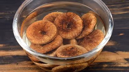 അതിരാവിലെ വെറും വയറ്റിൽ അത്തിപ്പഴമിട്ട വെള്ളം കുടിക്കുന്നത് ശീലമാക്കൂ, മാറ്റങ്ങൾ അറിയാം 